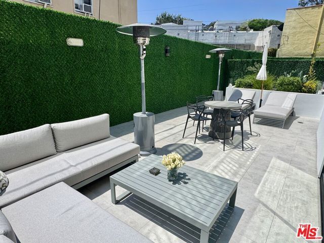 1017 N Croft Avenue 103, Los Angeles, CA 90069