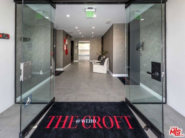1017 N Croft Avenue 103, Los Angeles, CA 90069