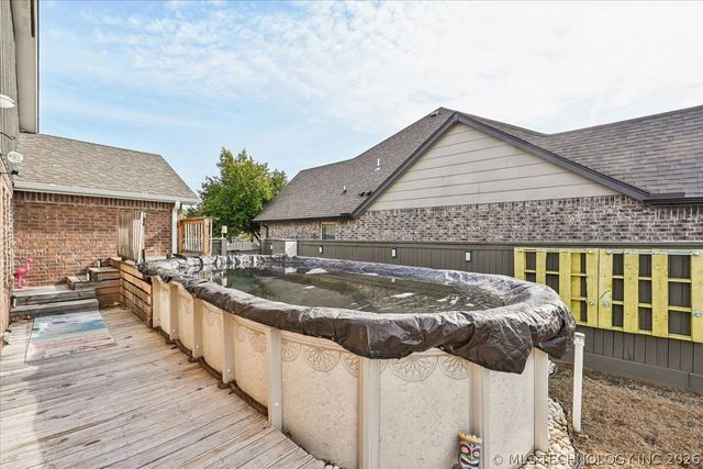 13324 S Poplar Street, Glenpool, OK 74033