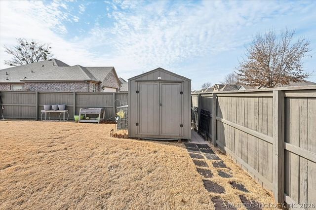13324 S Poplar Street, Glenpool, OK 74033