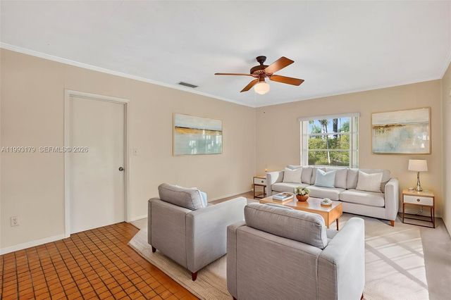 10753 SW 118th St, Miami, FL 33176