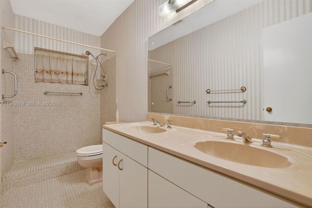 10753 SW 118th St, Miami, FL 33176