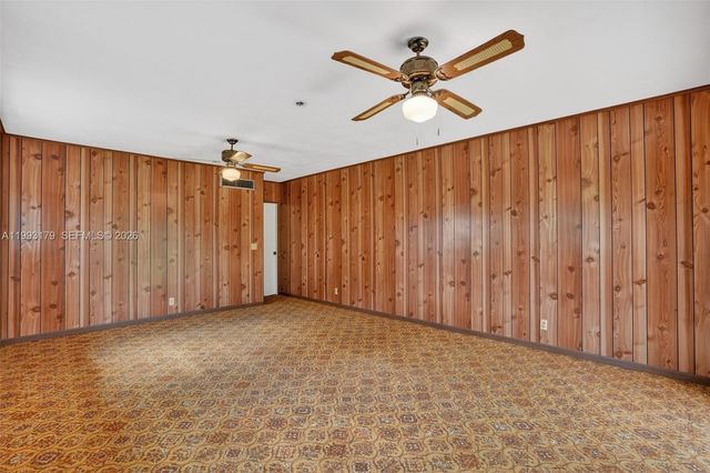 10753 SW 118th St, Miami, FL 33176