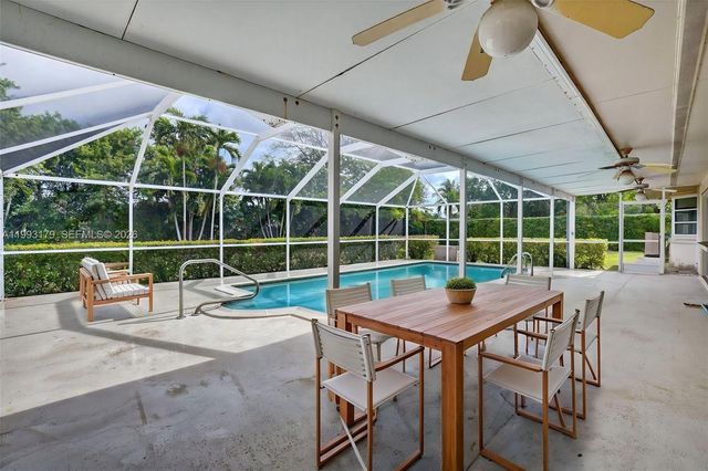 10753 SW 118th St, Miami, FL 33176