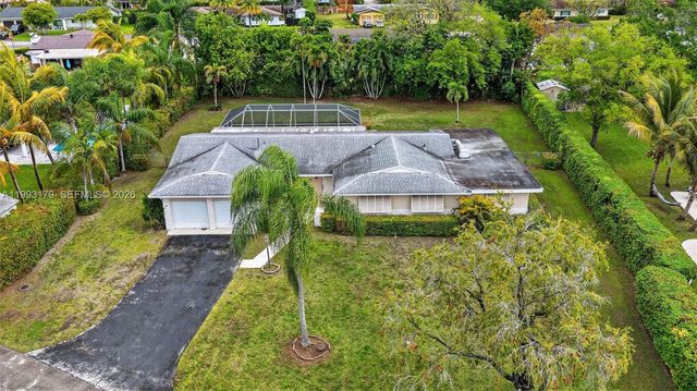 10753 SW 118th St, Miami, FL 33176