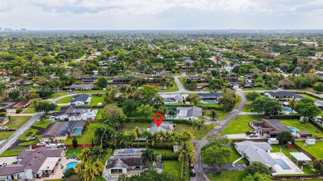 10753 SW 118th St, Miami, FL 33176