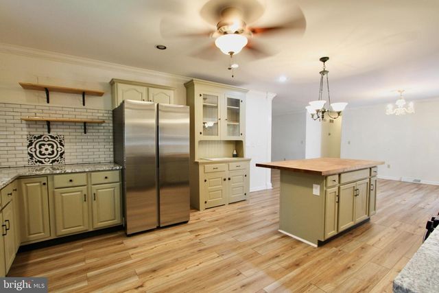 956 JANEKA LN, Dover, DE 19904