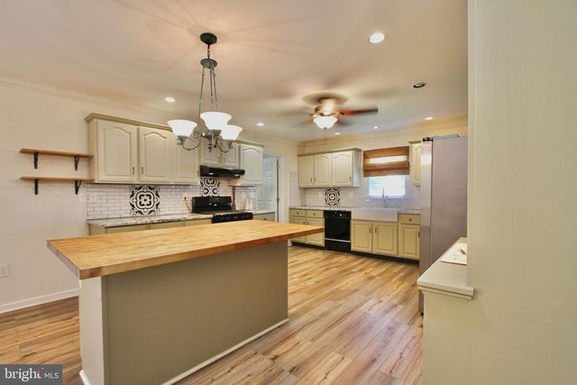 956 JANEKA LN, Dover, DE 19904