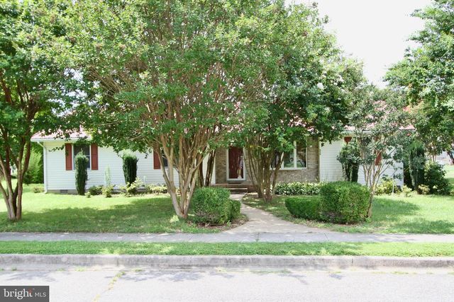 956 JANEKA LN, Dover, DE 19904