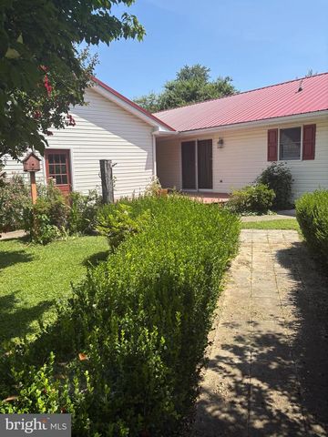 956 JANEKA LN, Dover, DE 19904