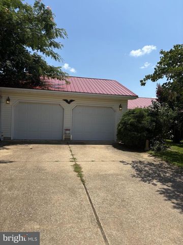 956 JANEKA LN, Dover, DE 19904
