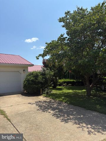 956 JANEKA LN, Dover, DE 19904