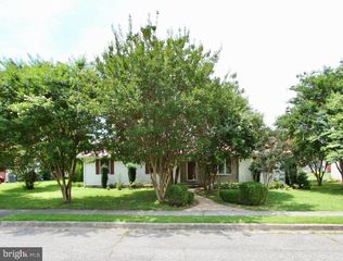 956 JANEKA LN, Dover, DE 19904