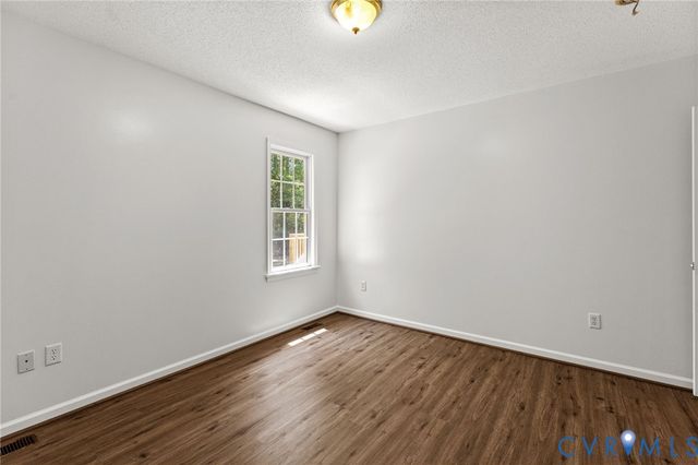 16061 Lebanon Rd, Prince George, VA 23881