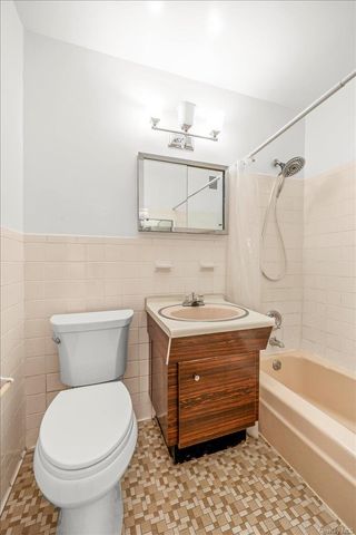 555 Kappock Street 24T, Bronx, NY 10463