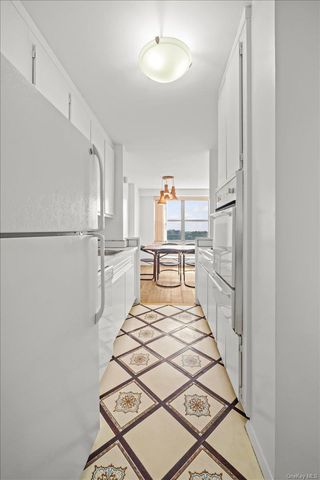 555 Kappock Street 24T, Bronx, NY 10463