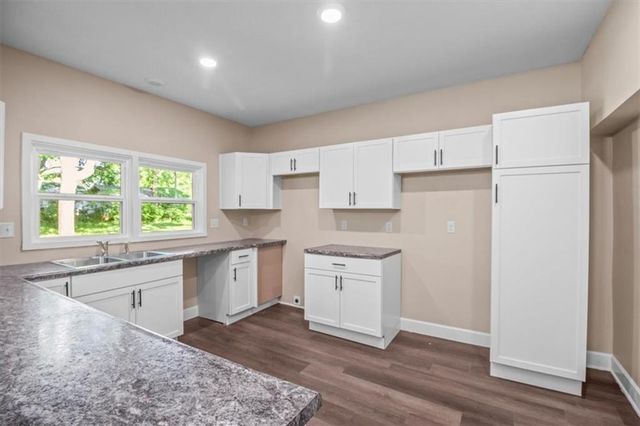 902 S Pine Street, Holden, MO 64040