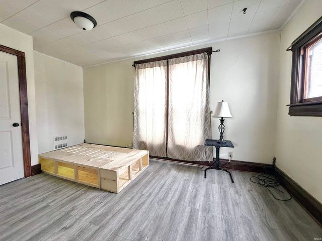 233 E Commerce Street, Dunkirk, IN 47336