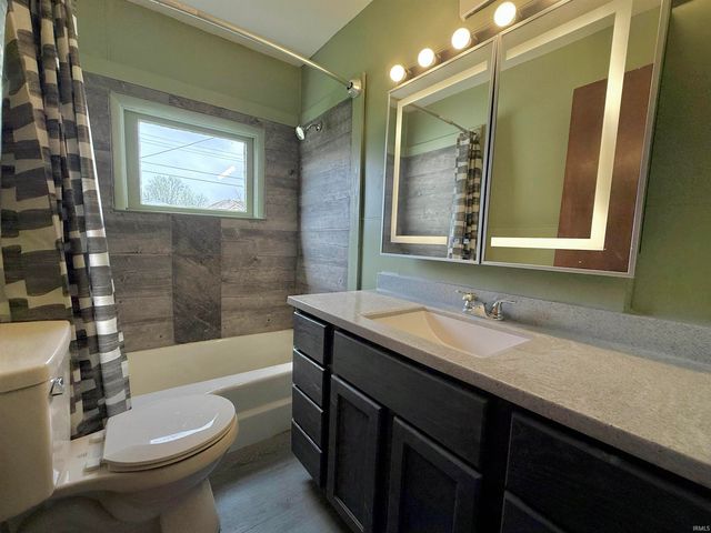 233 E Commerce Street, Dunkirk, IN 47336