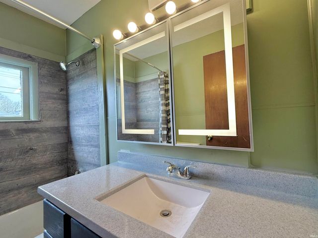 233 E Commerce Street, Dunkirk, IN 47336