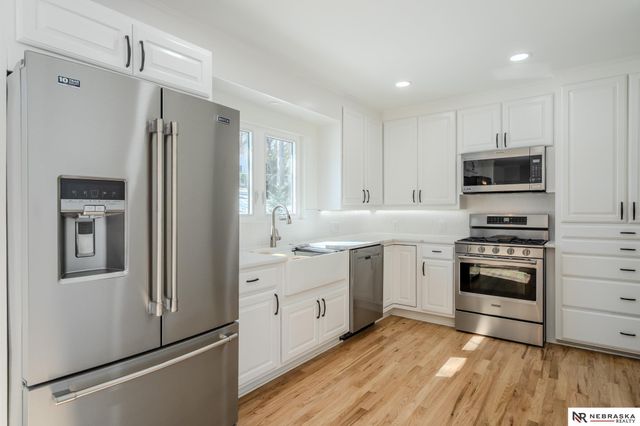 7805 Pierce Circle, Omaha, NE 68124