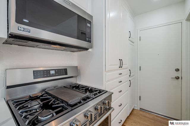 7805 Pierce Circle, Omaha, NE 68124