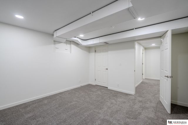 7805 Pierce Circle, Omaha, NE 68124