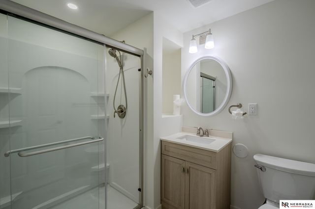 7805 Pierce Circle, Omaha, NE 68124