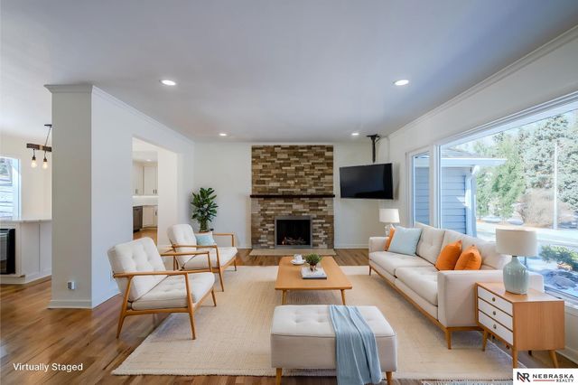 7805 Pierce Circle, Omaha, NE 68124