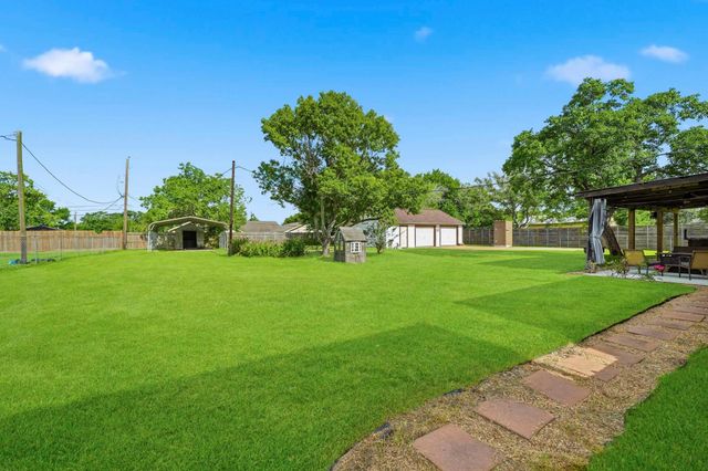 2608 Lazy Bend Street, Pearland, TX 77581