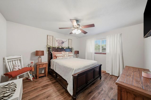 2608 Lazy Bend Street, Pearland, TX 77581