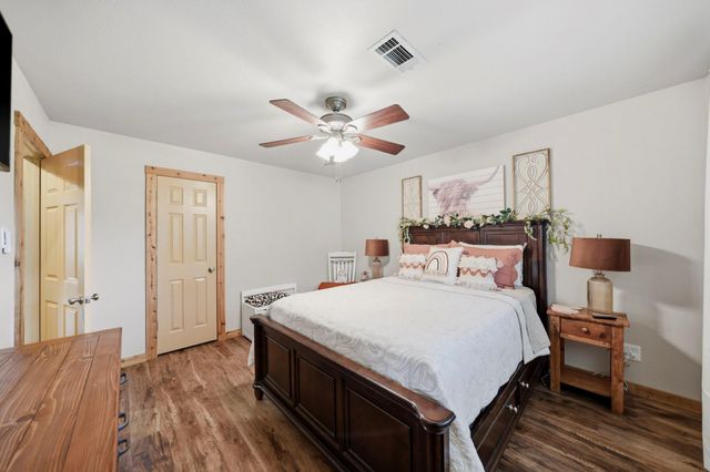 2608 Lazy Bend Street, Pearland, TX 77581
