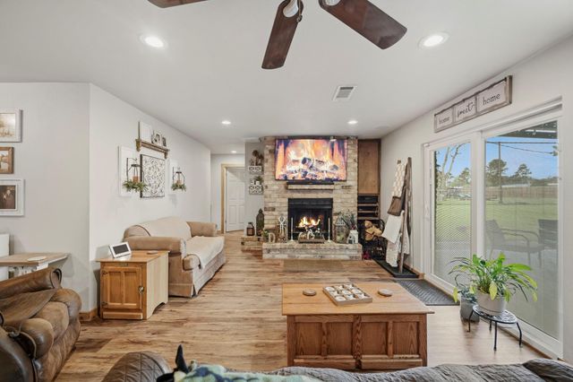 2608 Lazy Bend Street, Pearland, TX 77581