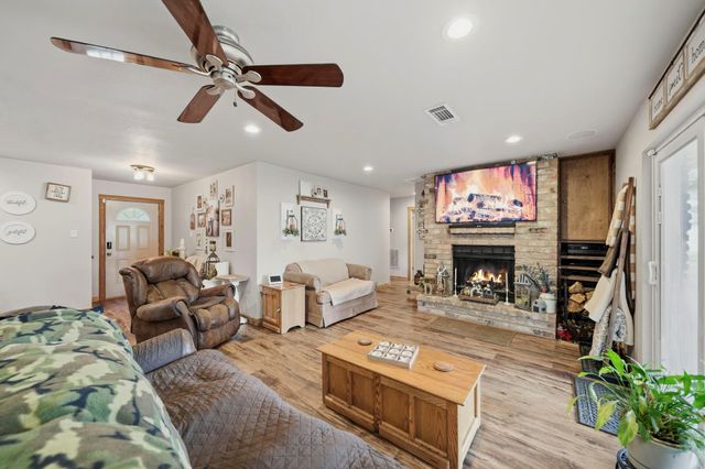 2608 Lazy Bend Street, Pearland, TX 77581