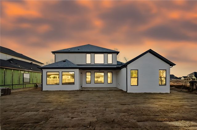 4413 S 88th Street, Bentonville, AR 72713