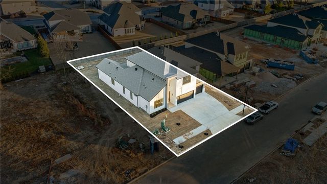 4413 S 88th Street, Bentonville, AR 72713