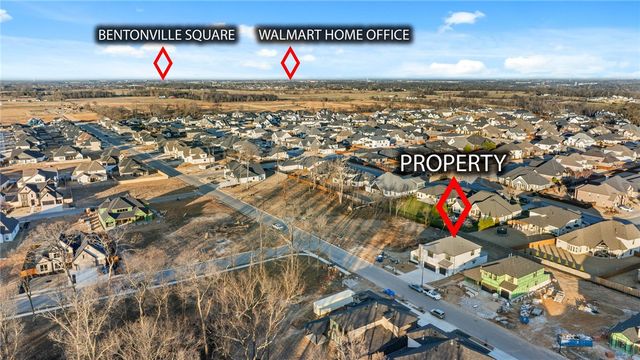 4413 S 88th Street, Bentonville, AR 72713