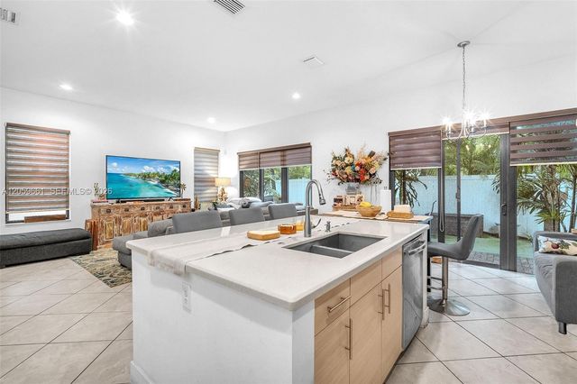 3575 W 97th Street, Hialeah, FL 33018
