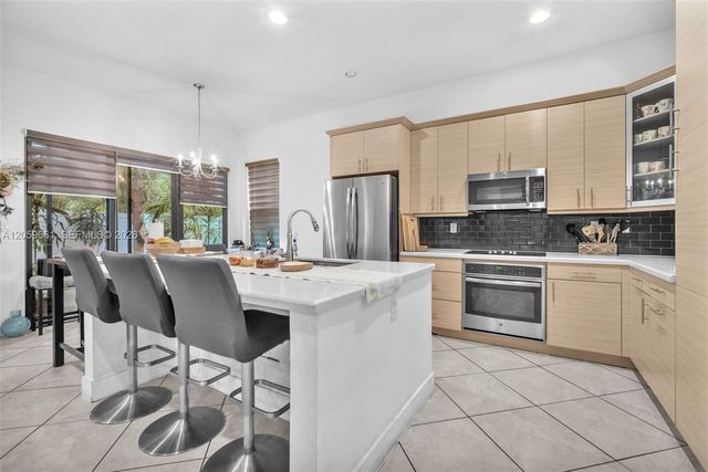 3575 W 97th Street, Hialeah, FL 33018
