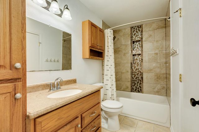 108 Avenue E, Brazoria, TX 77422