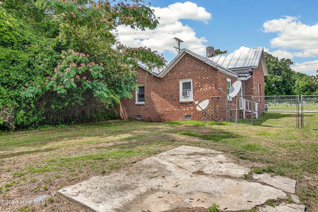 109 E South Street, Kinston, NC 28501