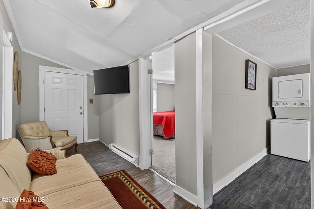 109 E South Street, Kinston, NC 28501