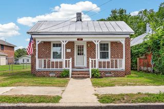 109 E South Street, Kinston, NC 28501