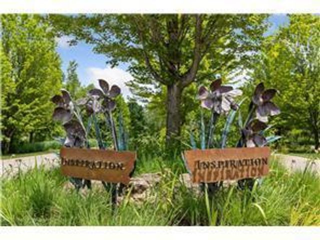 982 Inspiration Parkway N, Bayport, MN 55003