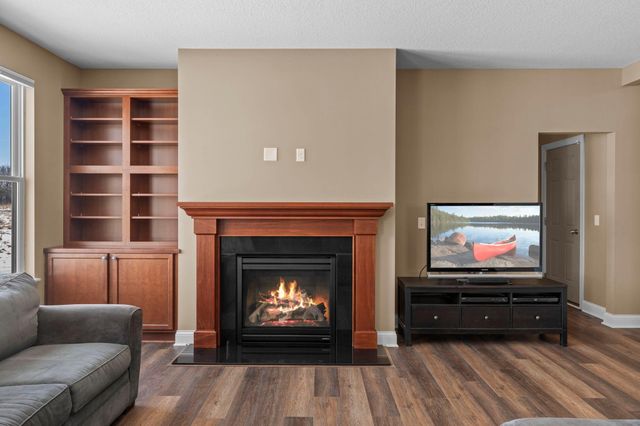 982 Inspiration Parkway N, Bayport, MN 55003