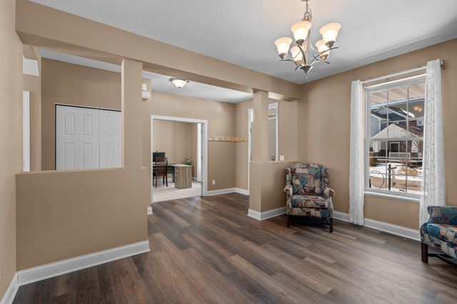 982 Inspiration Parkway N, Bayport, MN 55003