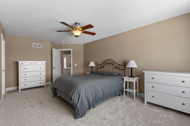 982 Inspiration Parkway N, Bayport, MN 55003