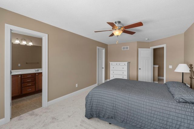 982 Inspiration Parkway N, Bayport, MN 55003