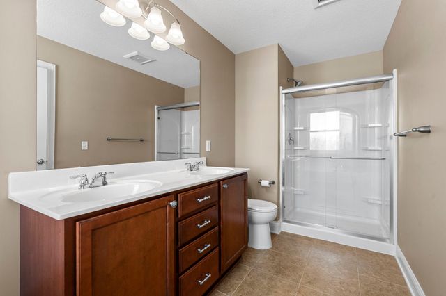 982 Inspiration Parkway N, Bayport, MN 55003