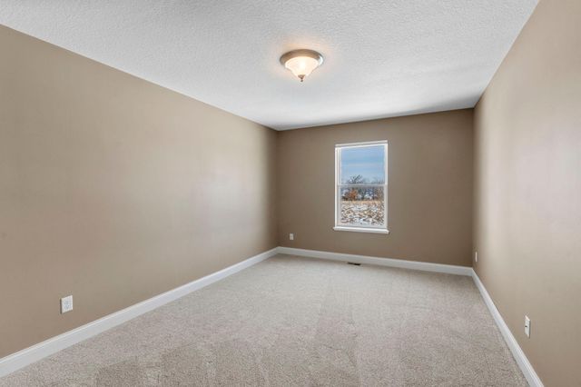 982 Inspiration Parkway N, Bayport, MN 55003